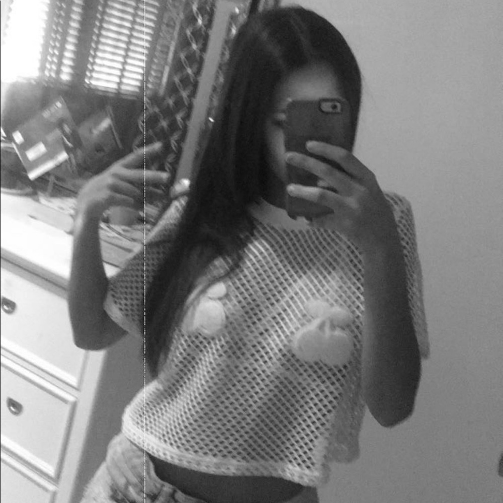 Summer top - Picture 3 of 3